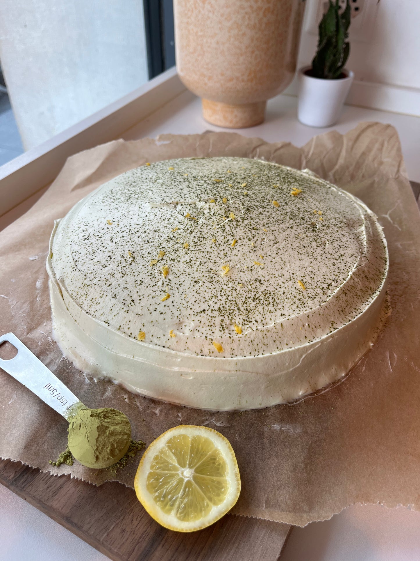 MATCHA LEMON CAKE